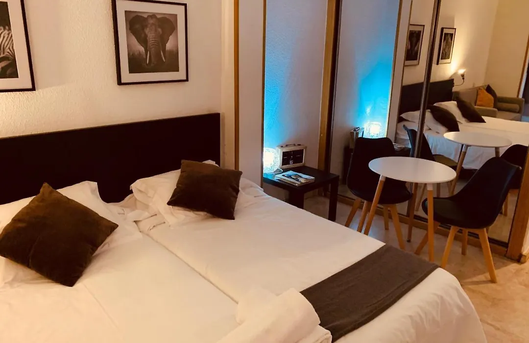 Stylish City Aparthotel Madrid-1